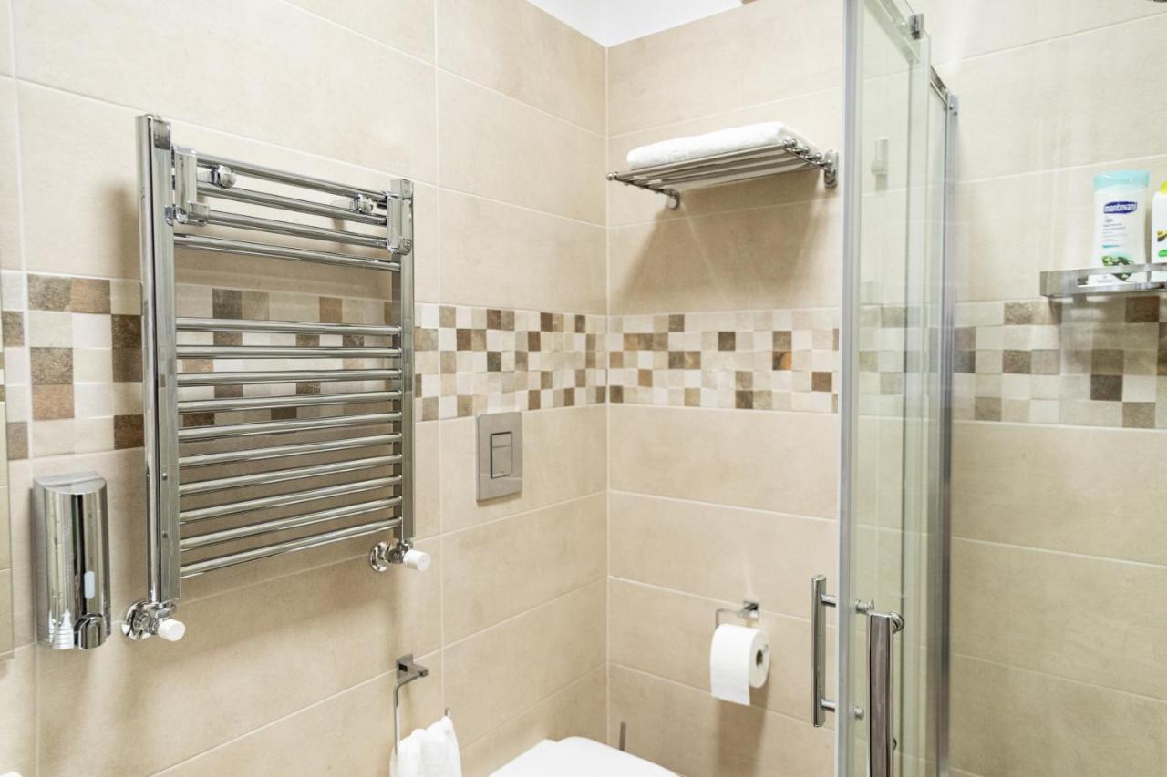Tizzy Apartment & Rooms Bari Luaran gambar
