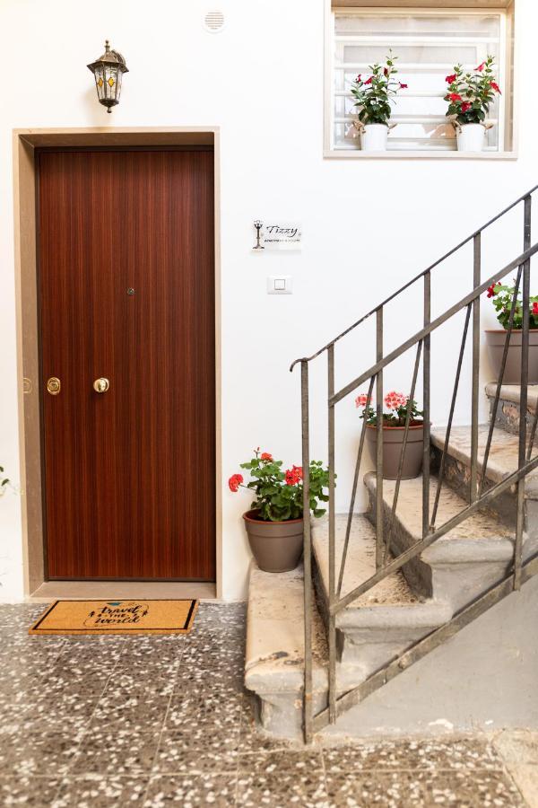 Tizzy Apartment & Rooms Bari Luaran gambar