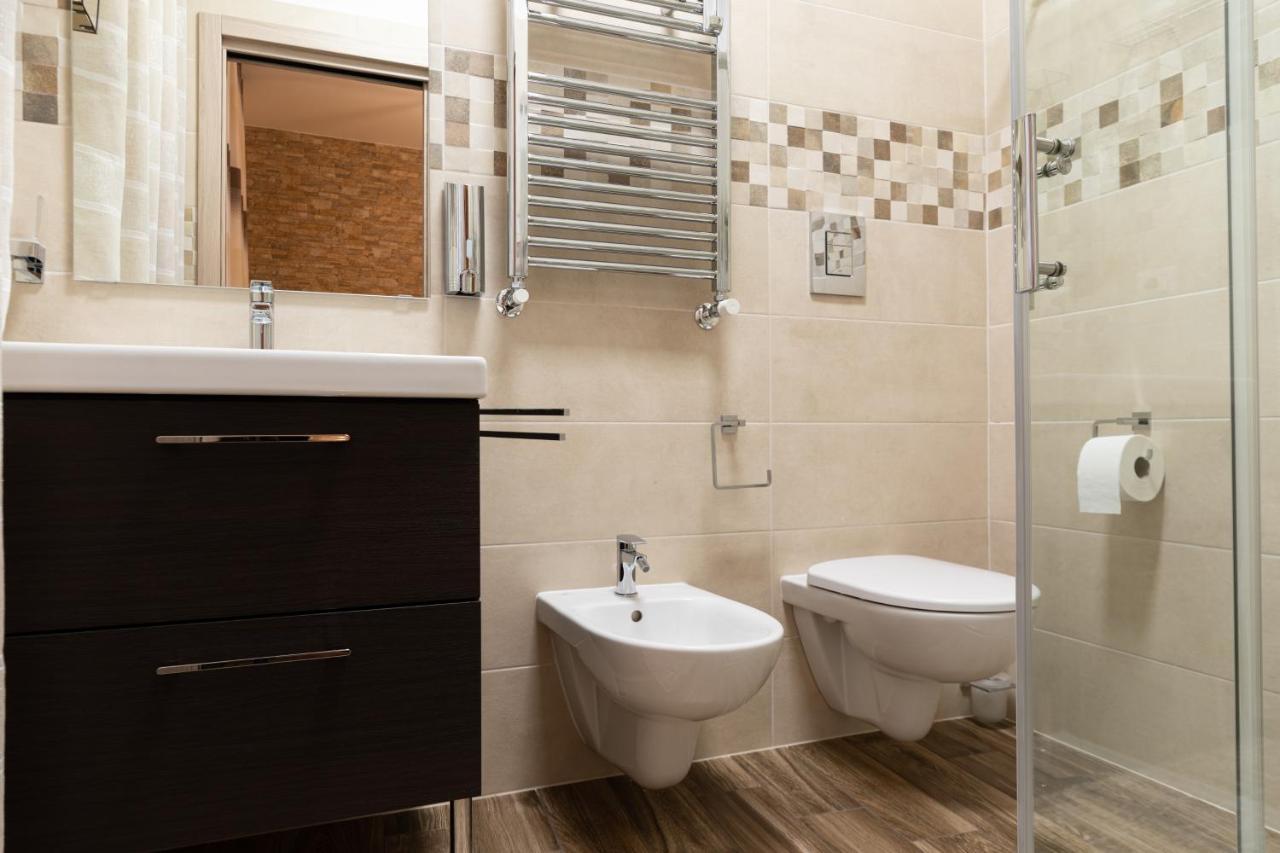 Tizzy Apartment & Rooms Bari Luaran gambar